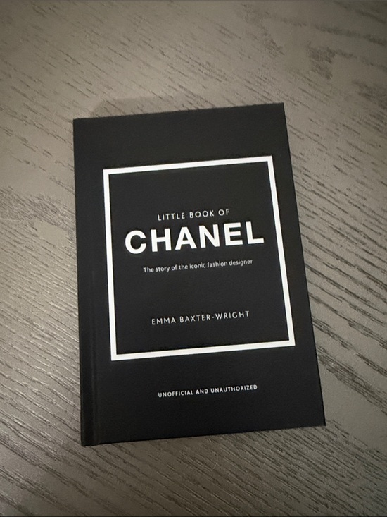 Other - Little Book Of Chanel